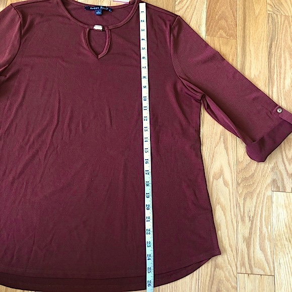 NWT: Burnt Orange Keyhole Blouse w/ Sparkle Charm - Picture 14 of 16